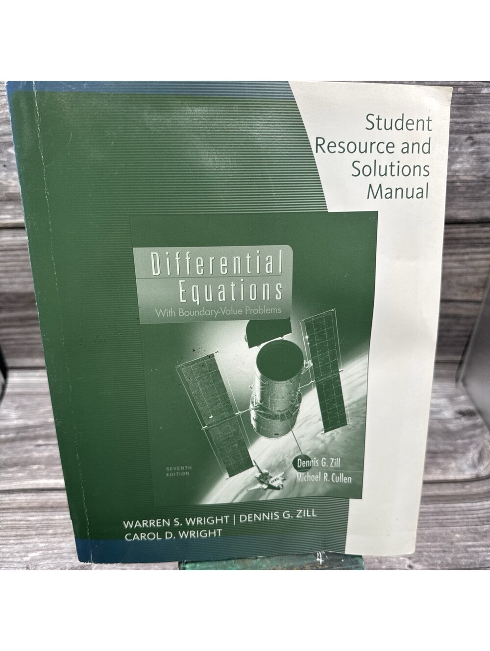 Student Resource With Solutions Manual for Zill First Course in Differential Equ